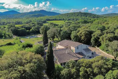 Image de Domaine de la Verrerie 132 hectares 1000 m2