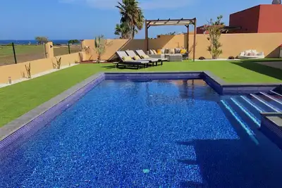 Image de Villa With Pool And Views