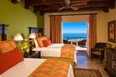 Image de Villa Montecristo Estates avec 3 chambres et vue sur l'océan