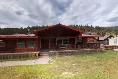 Image de Line Shack - Cette maison de ville a été récemment mise à jour avec un superbe décor rustique. Il fait très chaud