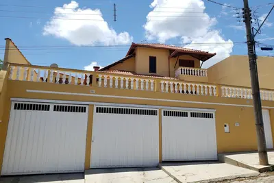 Image de Maison de haut standing près du centre de São Lourenço.