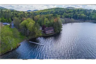 Image de New! Direct Lake Front, all 5br have great lake views!
