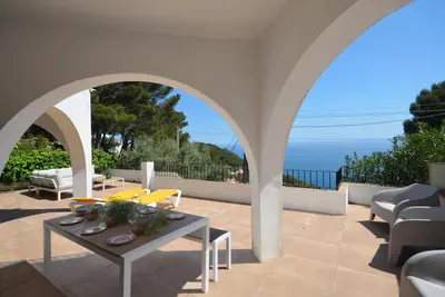 Location d'appartement avec piscine à Begur, Sa Tuna