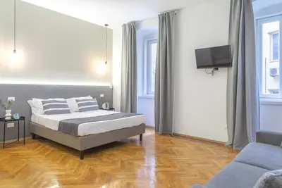 Image de Élégant appartement près de la gare - Gris