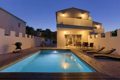 Image de Maison Pax avec piscine privée 3