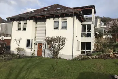 Chambre d'hôtes, une petite chambre d'hôtes avec sa propre salle de bain dans le couloir