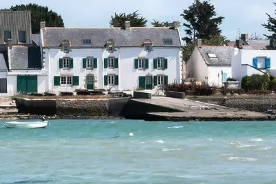 Image de Waterfront Villas sleeps 14 in two homes In Southern Brittany