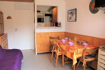 Image de À 200m des pistes de ski, 4ème étage, vue montagne, balcon, télévision, 24m², Vars