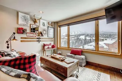 Image de ★ Studio confortable, ski-in, ski-out ★ Marchez jusqu'à la rue Main, ascenseur Quicksilver en bas