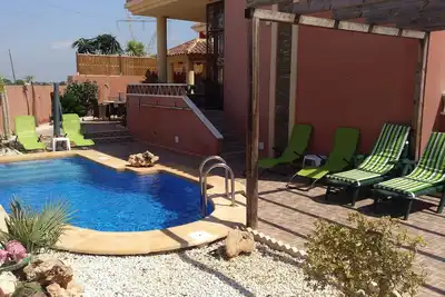 Image de Villa individuelle de 3 chambres avec piscine privée