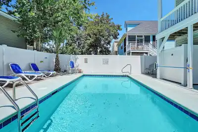 Image de ** Tarifs Tout Compris ** My Happy Place - Piscine privée et animaux acceptés