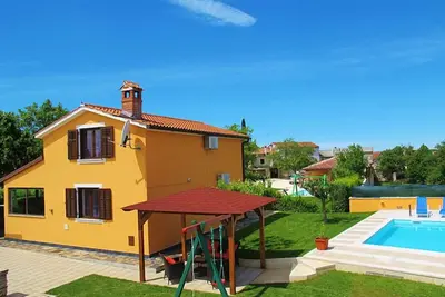 Image de House 526/1262 (Istria - Sv. Petar u Šumi), 20000m from the beach