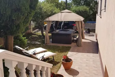 Image de Apartment 807\/1885 (Istria - Kanfanar), 17000m from the beach