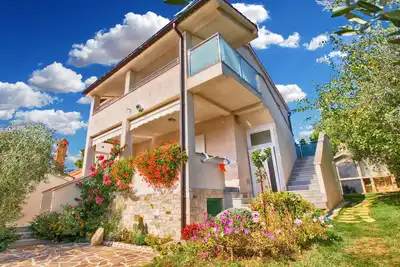 Image de Apartment 922/3422 (Istria - Medulin), 1000m from the beach