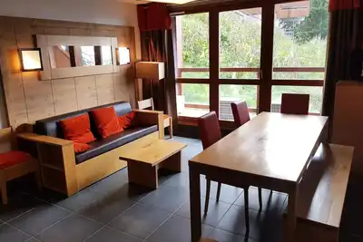 Image de Appartement 3 pièces 8 personnes à Arc 1600 à côté des pistes et des commerces, avec accès gratuit à la piscine et au sauna de