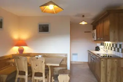 Image de Schöne Wohnung 3 Zimmer 4 Personen im Méribel Village in der Nähe der Pisten und in der Nähe der Geschäfte von Méribel Village