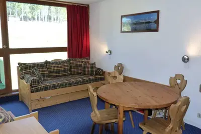 Image de Appartement 2 pièces 5 personnes avec vue sur les pistes, skis aux pieds et des commerces, proche de l'Esf et de la garderie dan