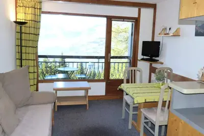 Image de Appartement 2 pièces pour 4 personnes avec un jolie vue sur la vallée, proche du télécabine dans le village de Charmettoger à Ar
