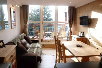 Image de Très beau duplex entièrement rénové pour 4 personnes dans le village de Charmettoger, proche des pistes