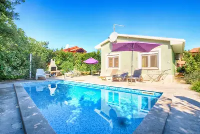 Image de House 1201/11039 (Istria - Banjole), 450m from the beach