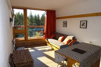 Image de Schönes Studio für 4 Personen, komplett renoviert, che des pistes et des Commerces, im Herzen des Dorfes der Charvet in Arc 1800