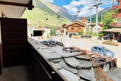 Image de Appartement 2 pièces pour 4 personnes situé à Val d’Isère, skis aux pieds et à 500m du centre du village, navettes gratuites au