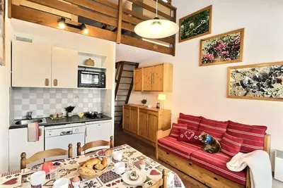 Image de Studio cabine avec mezzanine pour 5 personnes à Val d'Isère à 300m du centre du village et 450m des pistes