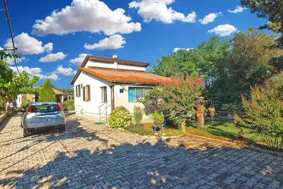Image de House 1461/13494 (Istria - Pula), 4500m from the beach