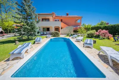 Villa 1574\/16144 (Istria - Nedeščina), 7000m from the beach