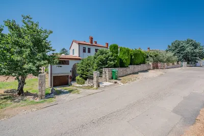 Image de Apartment 1699/17567 (Istria - Valbandon), 850m from the beach