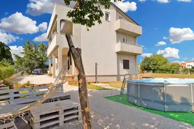 Image de Apartment 1740\/18005 (Istria - Kaštelir), 8000m from the beach