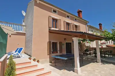 Image de House 1759/19322 (Istria - Marcana), 15000m from the beach