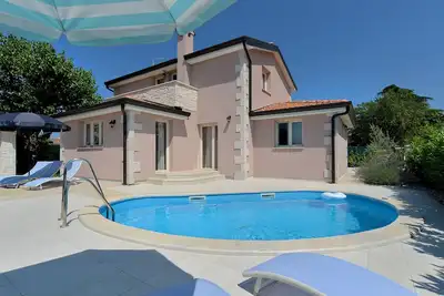 Image de Villa 1924\/23637 (Istria - PoreÄŤ), 3500m from the beach