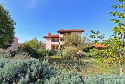 Image de Apartment 1945\/24413 (Istria - Bale), 5000m from the beach