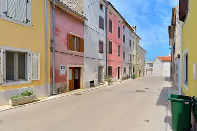 Image de House 1953/24881 (Istria - Vodnjan), 6000m from the beach