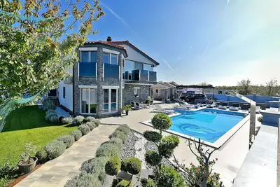 Image de House 1971\/26218 (Istria - Fažana), 850m from the beach