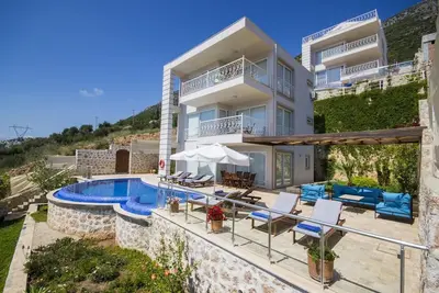 Image de Belle villa de 4 chambres avec des vues spectaculaires sur la baie de Kalkan