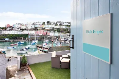 Image de Loft de marin de luxe Ă Harbor Bowl avec terrasse, vues et permis de stationnement