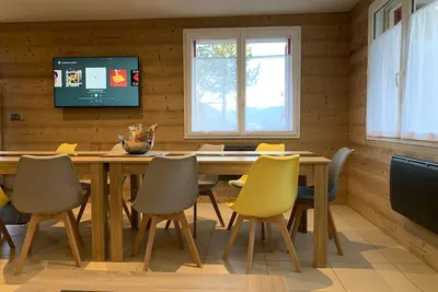 Image de Appartement Chaleureux, 8pers, 115m2 de Plain-Pied avec Sauna et Jardin