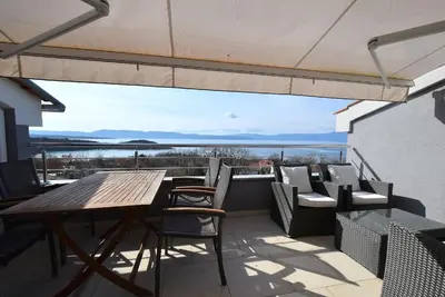 Appartement de vacances Njivice pour 1 - 4 personnes avec 2 chambres à coucher - Appartement de vaca