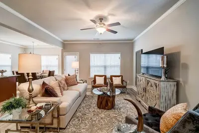 Image de Open Deck House w \/ Lake Front View - Lits King