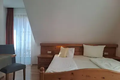 Image de Chambre double standard avec douche et toilette