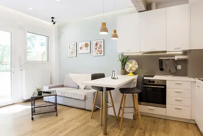 Image de Kifissia Central Stylish Fresh Apt☘near Metro 1br✔