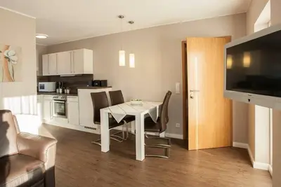 Image de Appartement moderne de 60 m² avec balcon orienté sud, WiFi gratuit