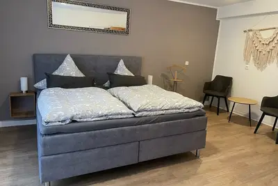 Image de Maison de vacances (100m2) avec cheminée, grande terrasse, vue sur la montagne et le lac