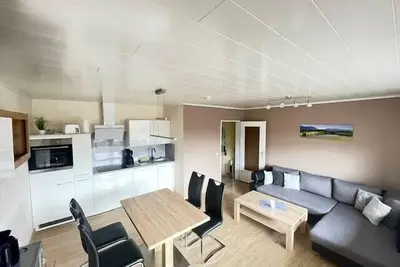 Image de Location vacances appartement Hilleseeperle: 1 chambre, 1 peigne. Séjour / chambre avec coin cuisine, salle de bain