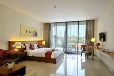 Image de Suite avec 1 Br et vue sur la piscine près de la plage de Sanur