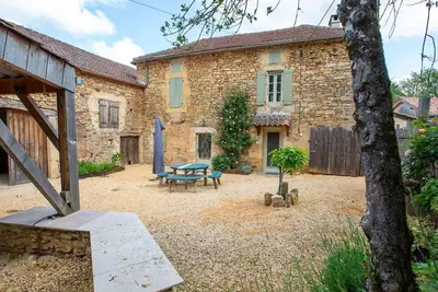 Image de Maison Ă Loubejac avec Bain Ă Bulles