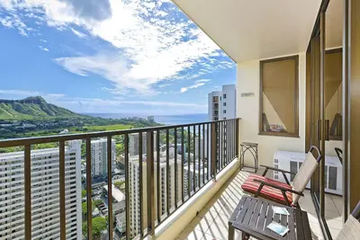 Image de Vue imprenable sur Diamond Head et l'océan!