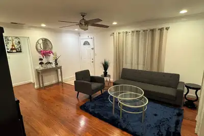 Image de Belle maison dans la Silicon Valley. Super endroit!